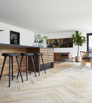 14922662 2 B b696ed9a